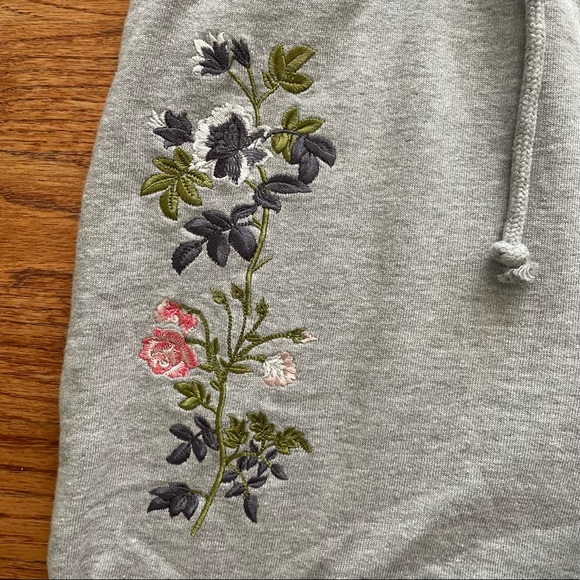 NWT Missguided gray embroidered long sleeve romper size 2 - Picture 7 of 13